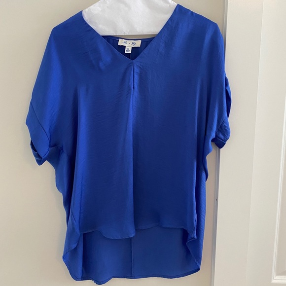 She & Sky blouse - Picture 1 of 3